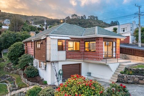 Photo of property in 5 Huia Street, Saint Leonards, Dunedin, 9022