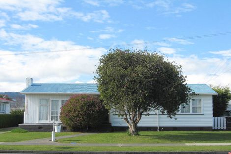 Photo of property in 6 Bartholomew Road, Levin, 5510