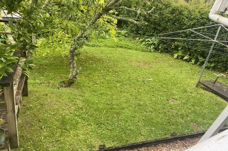 Photo of property in 385 Wairau Road, Totara Vale, Auckland, 0629