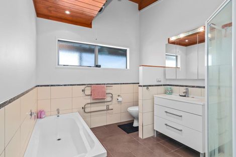 Photo of property in 32 Macmillan Street, Katikati, 3129