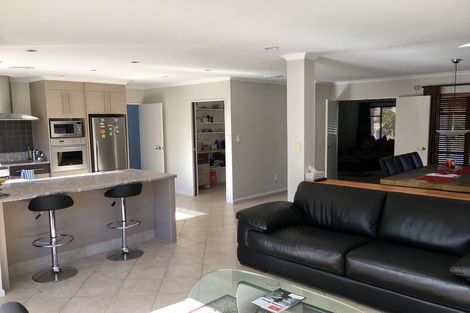 Photo of property in 14 Duntrune Road, Flat Bush, Auckland, 2016
