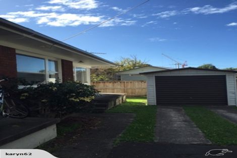 Photo of property in 77d Aurora Terrace, Hillcrest, Hamilton, 3216