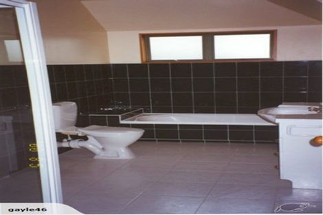 Photo of property in 15 Brockworth Place, Riccarton, Christchurch, 8011