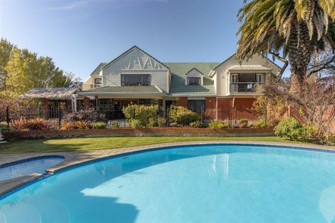 Photo of property in 32 Halswell Junction Road, Halswell, Christchurch, 8025