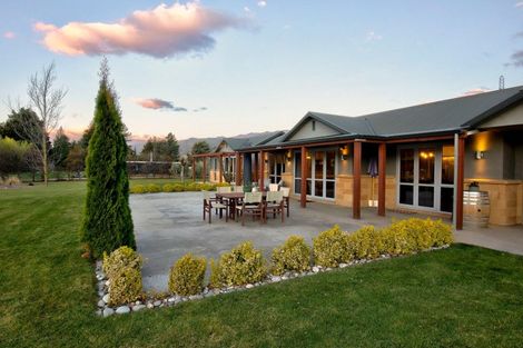 Photo of property in 81 Bannockburn Road, Cromwell, 9384