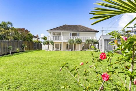 Photo of property in 130 Aberdeen Road, Campbells Bay, Auckland, 0620
