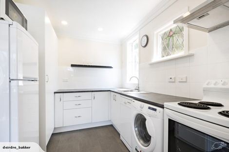 Photo of property in 2 Kopiko Way, Brooklyn, Wellington, 6021