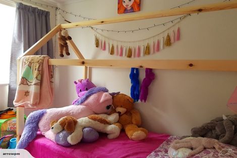 Photo of property in 18 Normandy Place, Henderson, Auckland, 0610