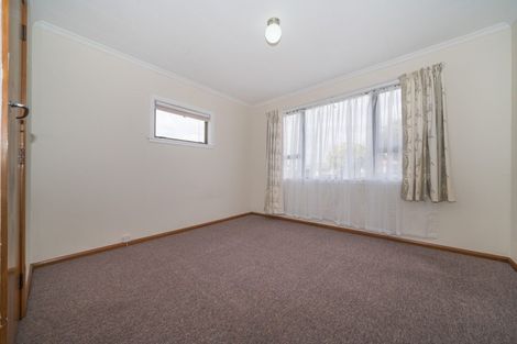Photo of property in 1 Austin Place, Awapuni, Palmerston North, 4412