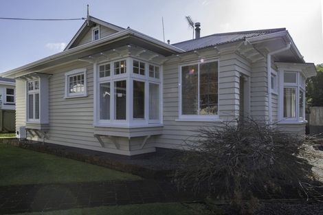 Photo of property in 263 Huatoki Street, Upper Vogeltown, New Plymouth, 4310