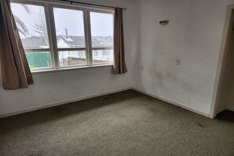 Photo of property in 77 Royal Road, Massey, Auckland, 0614