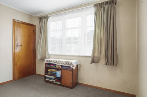Photo of property in 73 Hampshire Street, Cannons Creek, Porirua, 5024