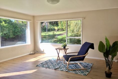 Photo of property in 2/80 Peach Road, Glenfield, Auckland, 0629