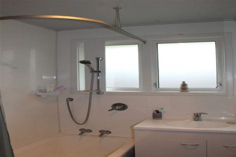 Photo of property in 92 Eglinton Road, Mornington, Dunedin, 9011