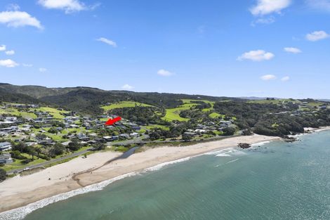 Photo of property in 12 Wairahi Road, Langs Beach, Waipu, 0582