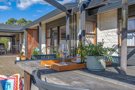 Photo of property in 61 Turitea Road, Fitzherbert, Palmerston North, 4472