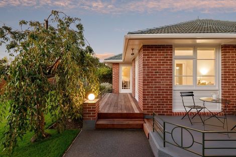 Photo of property in 224 Weston Road, St Albans, Christchurch, 8052