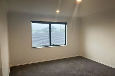 Photo of property in 6b Jern Place, Eastern Beach, Auckland, 2012