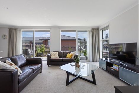 Photo of property in 28a Elizabeth Street, Orewa, 0931