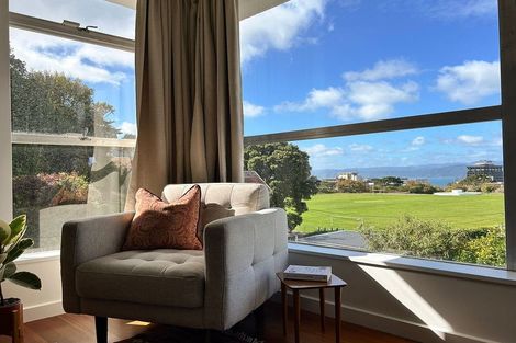 Photo of property in Greenmantle Flats, 88a Salamanca Road, Kelburn, Wellington, 6012