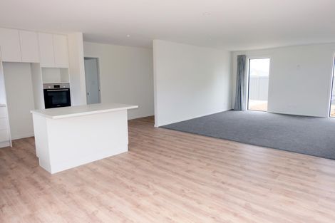 Photo of property in 11 Royal Oak Crescent, Holmes Hill, Oamaru, 9401