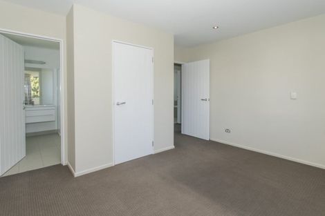 Photo of property in 32 Hunter Crescent, Wanaka, 9305