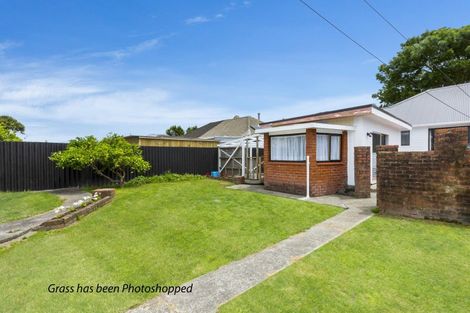 Photo of property in 379 Cambridge Terrace, Naenae, Lower Hutt, 5011