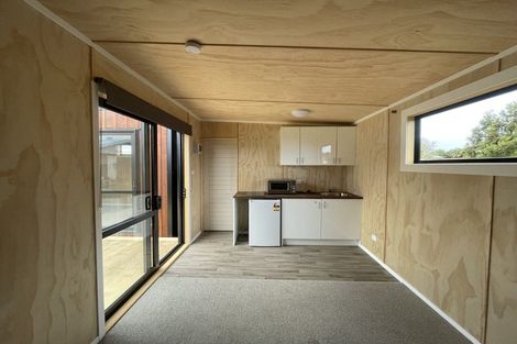 Photo of property in 52 Carthew Street, Okato, 4335