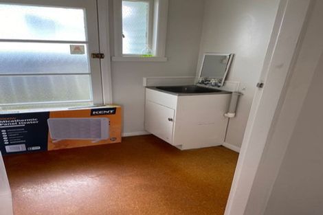 Photo of property in 33 Henderson Crescent, Parkvale, Tauranga, 3112