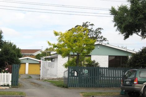 Photo of property in 6 Cutts Road, Russley, Christchurch, 8042