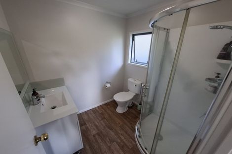 Photo of property in 86a Riversdale Drive, Merrilands, New Plymouth, 4312