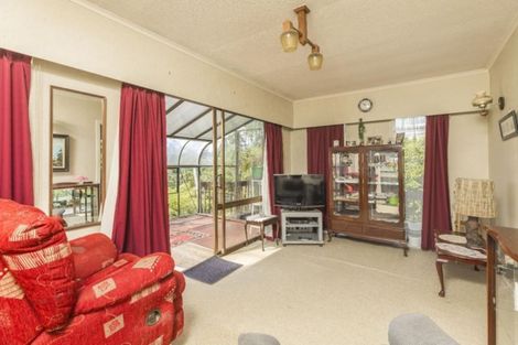 Photo of property in 11 Ross Avenue, Glenfield, Auckland, 0629