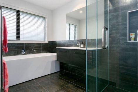 Photo of property in 17 Alan Livingston Drive, Cambridge, 3434