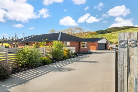 Photo of property in 23 Mallard Drive, Waihola, Outram, 9073