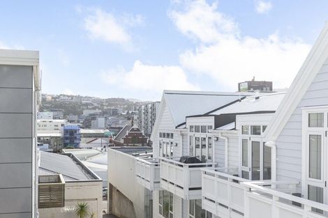 Photo of property in Pirie Street Townhouses, 32/35 Pirie Street, Mount Victoria, Wellington, 6011