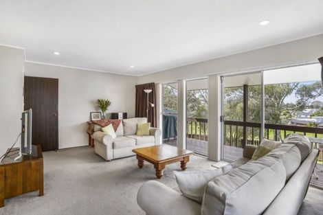 Photo of property in 1/56 Knightsbridge Drive, Forrest Hill, Auckland, 0620