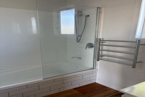 Photo of property in 8 Wanaka Place, Glenview, Hamilton, 3206