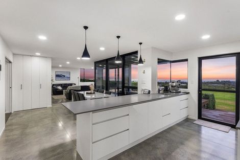 Photo of property in 1 Ekuarangi Place, Kaitake, New Plymouth, 4374