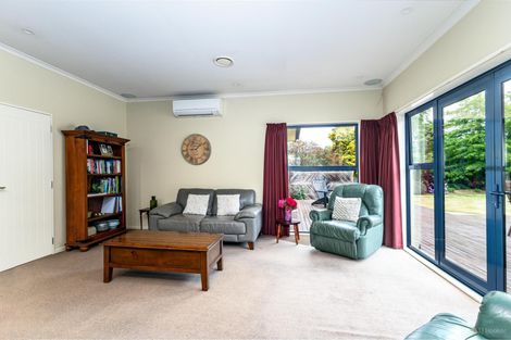 Photo of property in 75 Main North Road, Geraldine, 7930