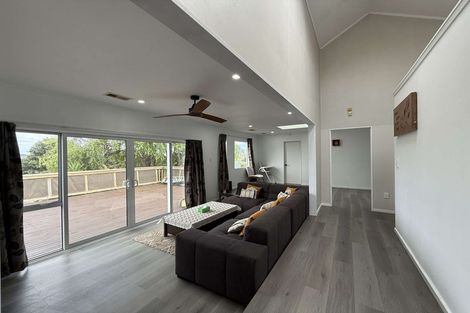 Photo of property in 9 Iona Place, Papakowhai, Porirua, 5024