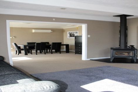 Photo of property in 102 Centennial Avenue, Helensburgh, Dunedin, 9010