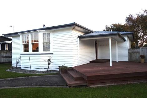 Photo of property in 76 Summerhill Drive, Fitzherbert, Palmerston North, 4410