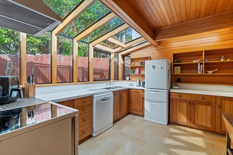 Photo of property in 11 Howard Street, Macandrew Bay, Dunedin, 9014