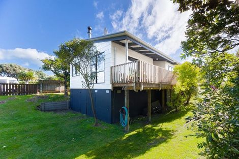 Photo of property in 200 Tutere Street, Waikanae Beach, Waikanae, 5036
