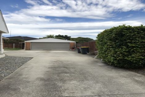 Photo of property in 48 Solway Avenue, Ilam, Christchurch, 8041