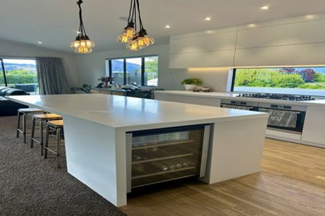 Photo of property in 5 Old Racecourse Road, Albert Town, Wanaka, 9305