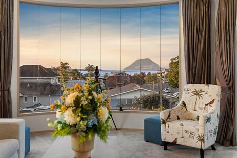 Photo of property in 39a Seaview Road, Otumoetai, Tauranga, 3110