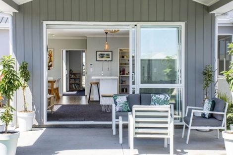 Photo of property in 124 Coast Boulevard, Papamoa Beach, Papamoa, 3118