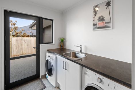 Photo of property in 1 Kingsdowne Drive, West Melton, 7618