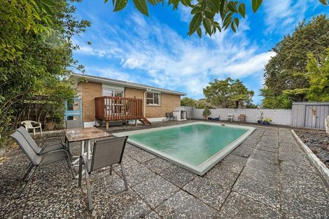 Photo of property in 3 Dundas Place, Henderson, Auckland, 0612